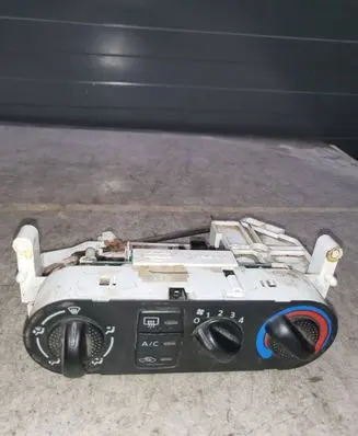 Nissan Terrano Climate control unit