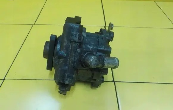 BMW 7 E65 E66 Power steering pump 7696974113