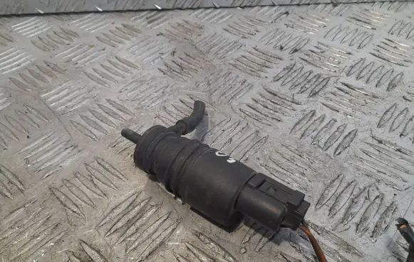 BMW X5 E53 Windscreen/windshield washer pump