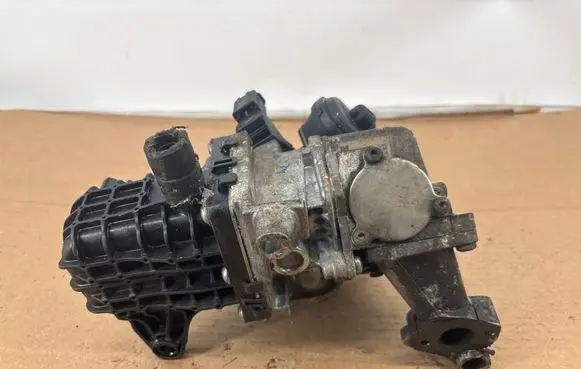 Ford Mondeo MK IV EGR valve Z2783005 1808044 2011215018