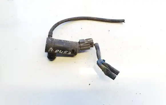 Subaru Legacy Windscreen/windshield washer pump
