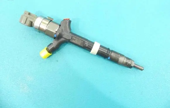 Toyota Corolla Verso E121 Fuel injector 23670-27020 IMPRK1281856