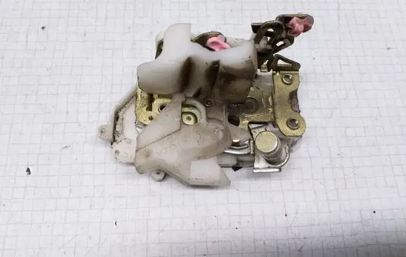 Honda Civic Rear door lock