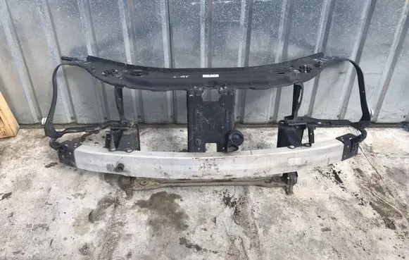 Mercedes-Benz GL X164 Radiator support slam panel