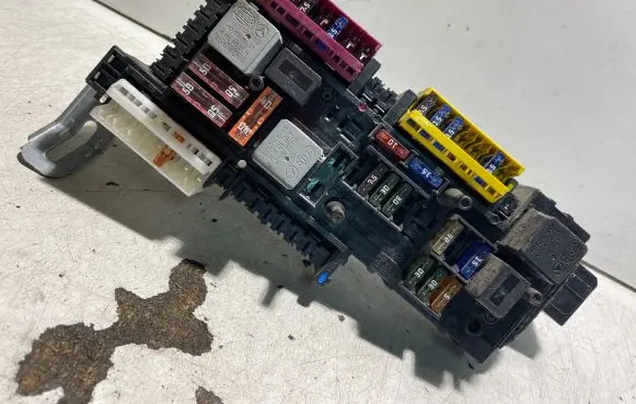 Mercedes-Benz E W212 Fuse module 016706581A