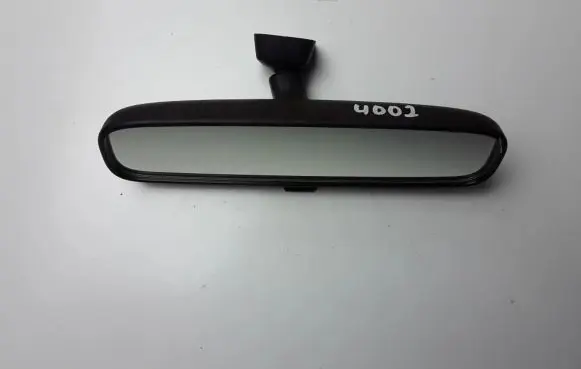 Mitsubishi Outlander Rear view mirror (interior) E4022197