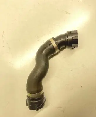 BMW 5 F10 F11 Engine coolant pipe/hose