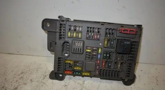 BMW X5 E70 Fuse module 693168703