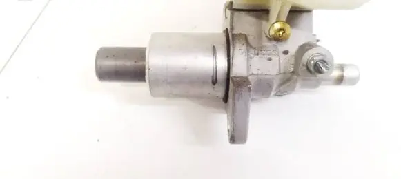 Mercedes-Benz S W220 Master brake cylinder