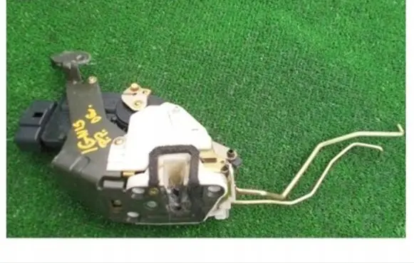 Suzuki Ignis Front door lock