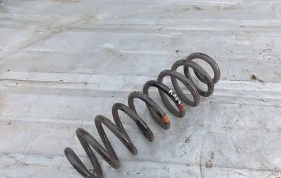 Toyota RAV 4 (XA50) Rear coil spring