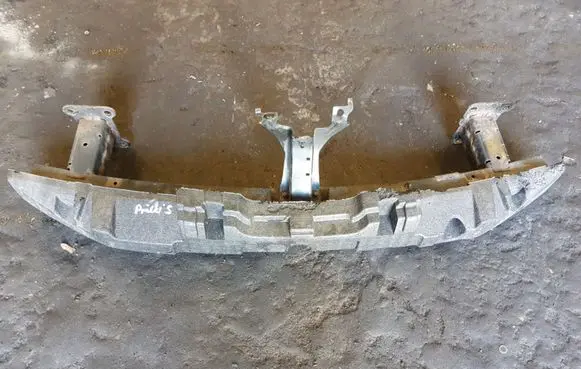 Nissan Qashqai Front bumper cross member