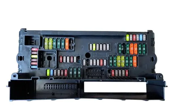 BMW 5 F10 F11 Fuse module 9252815 925281501