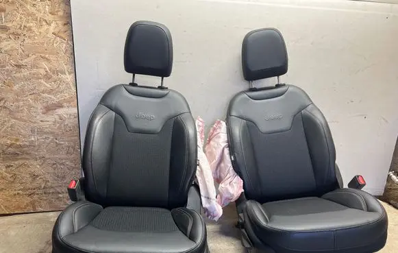 Seat set