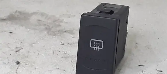 Volkswagen PASSAT B5.5 Windscreen/window heater switch 3B0959621C