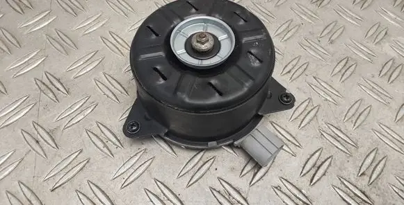 Toyota RAV 4 (XA40) Electric radiator cooling fan 1636328170