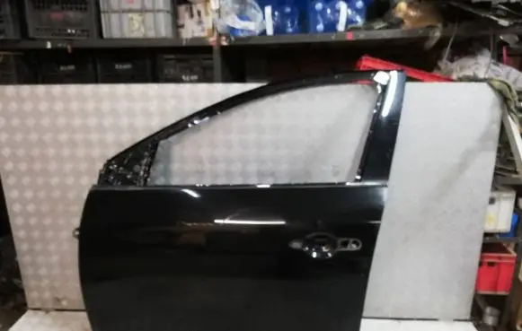 Renault Megane III Front door