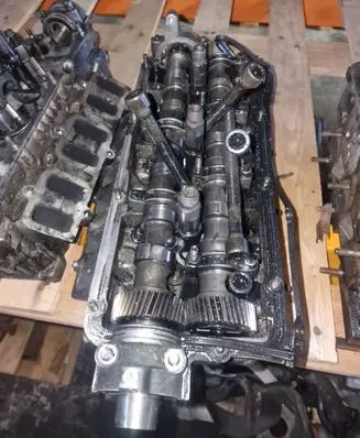 Audi A6 S6 C5 4B Engine head 