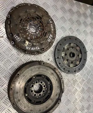 Lexus IS 220D-250-350 Clutch set kit 312500W070
