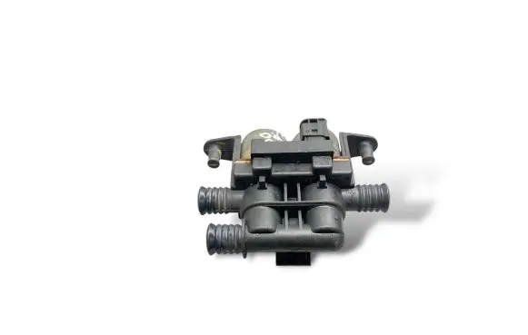 Land Rover Range Rover L322 Coolant heater control valve 1147412137 8374995