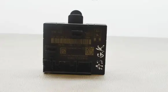 Audi A3 S3 8V Door control unit/module 5Q0959595