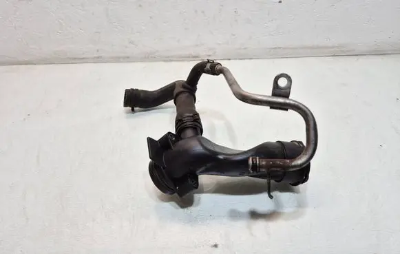 Mercedes-Benz C W204 Engine coolant pipe/hose A2712002056
