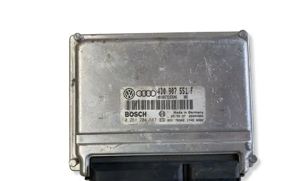 Volkswagen PASSAT B5.5 Engine control unit/module 4D0907551F