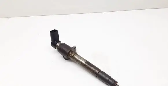 Jaguar XF X250 Fuel injector 5U3Q9K546AA