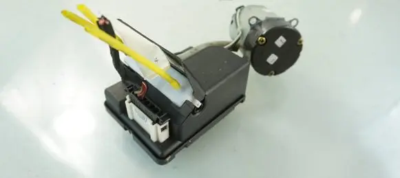 Mercedes-Benz A W168 Central locking vacuum pump 1688000348