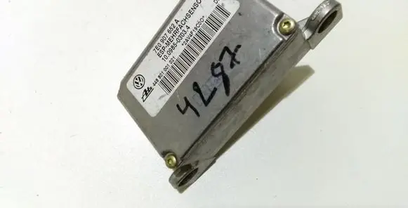 Volkswagen Touareg I ESP acceleration yaw rate sensor 7E0907652A 10098503034