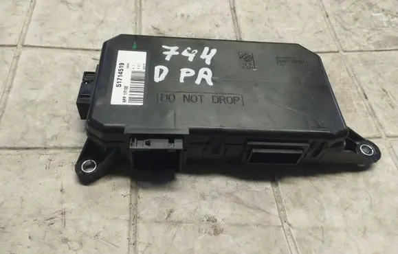 Fiat Stilo Door control unit/module 51714519