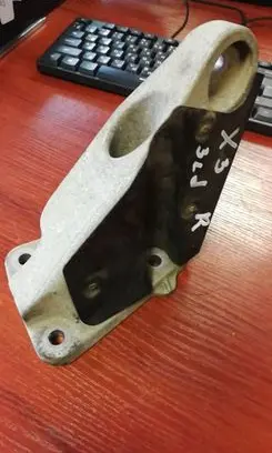 BMW X1 E84 Engine mounting bracket 13807410