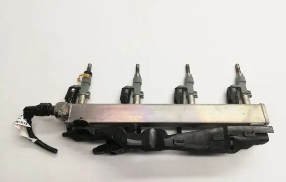 Toyota RAV 4 (XA50) Fuel injectors set 23250F0020