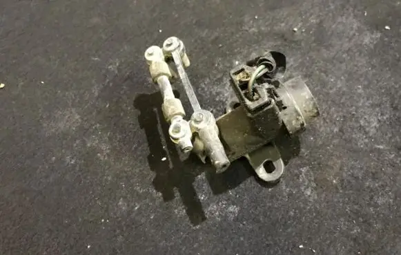 Chrysler Neon I Turbo solenoid valve