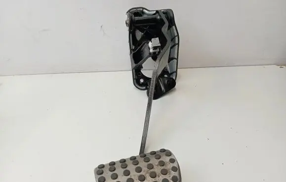 Mercedes-Benz GLE (W166 - C292) Brake pedal A1662900301