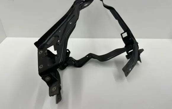 Mercedes-Benz C W204 Side radiator support slam panel 204620589 204620593 087A