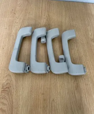 Audi A4 S4 B7 8E 8H Front interior roof grab handle 8E0857607