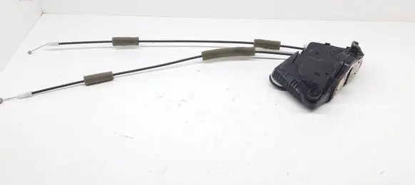 Honda CR-V Front door lock 72111T0AA200