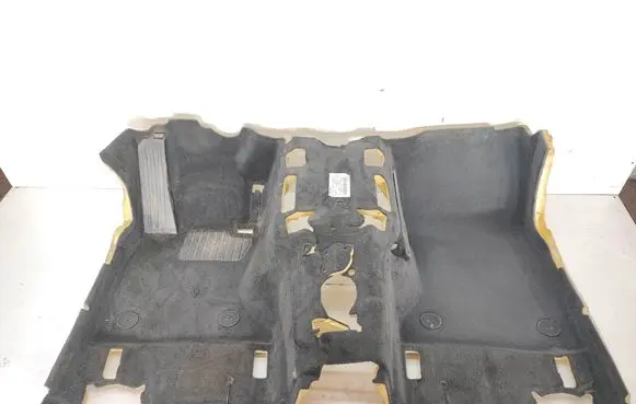 BMW 5 F10 F11 Front floor carpet liner 7343074