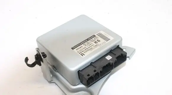 Toyota Yaris Power steering control unit/module 896500D363