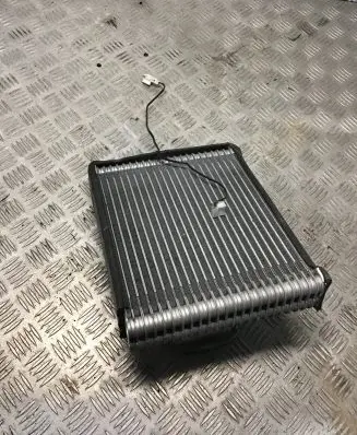 Nissan X-Trail T30 A/C cooling radiator (condenser)