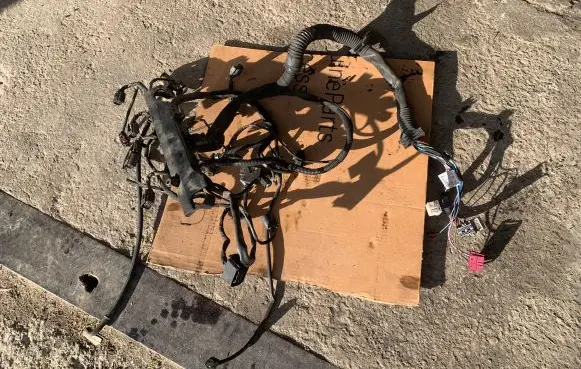 Mercedes-Benz C W203 Engine installation wiring loom