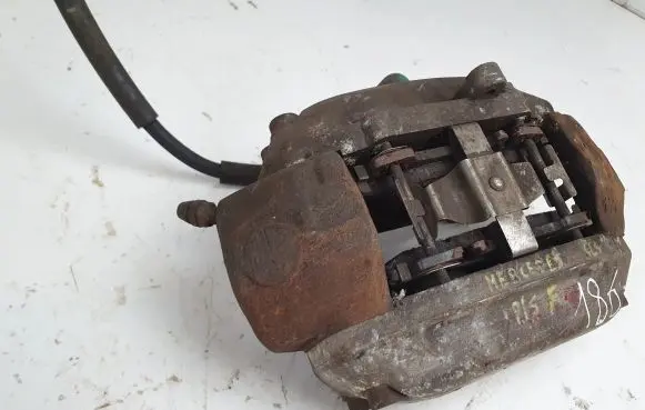 Mercedes-Benz CLS C219 Front brake caliper
