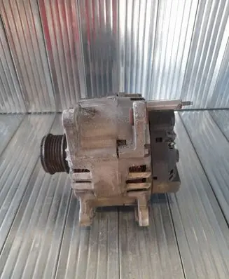 Volkswagen Golf VI Generator/alternator 03L903023A