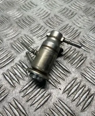 Mercedes-Benz E W213 AdBlue injector A0004901613