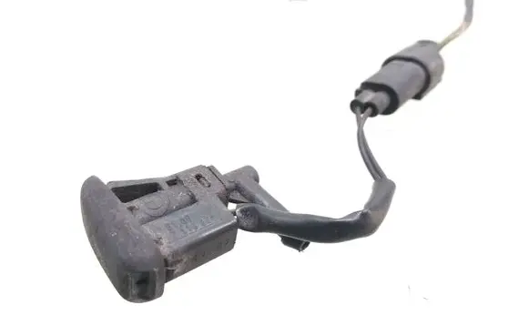 BMW 1 E81 E87 Windshield washer spray nozzle 7110851 61667110851