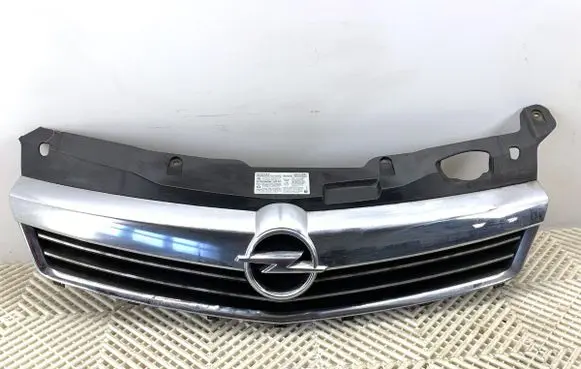 Opel Astra H Front grill 13225780