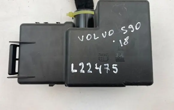 Volvo S90, V90 Fuse module 31384034 001813 24072017