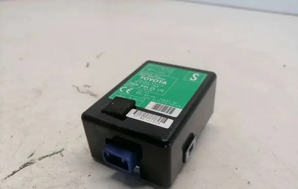 Toyota Auris 150 Door central lock control unit/module 8974002010