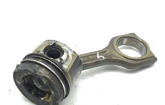 Citroen C4 Grand Picasso Piston with connecting rod